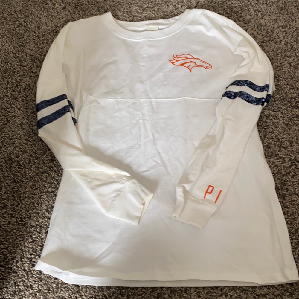 NWOT VS Pink Denver Broncos sweatshirt XS